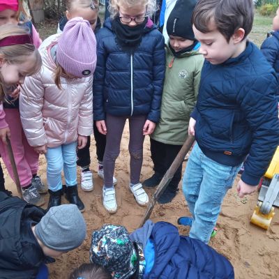 Bicie rekordu w jednoczesnym udzielaniu pierwszej pomocy w SP.5